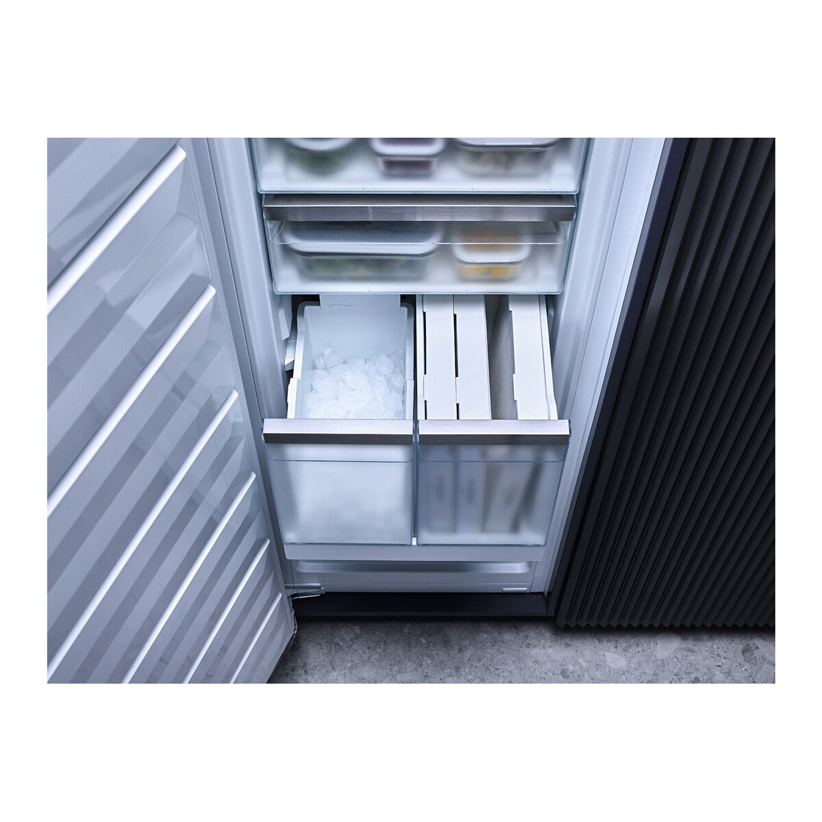 Congélateur armoire Miele FNS 7774 D - ENCASTRABLE 177CM
